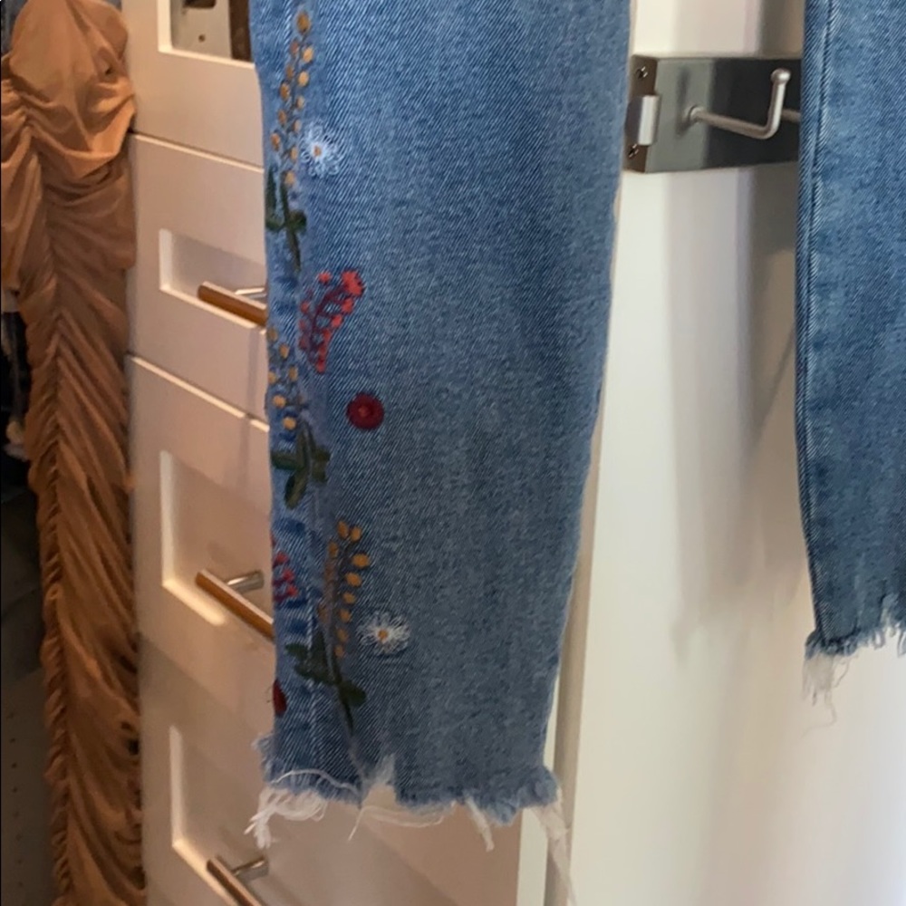 Jeans - Picture 2 of 5
